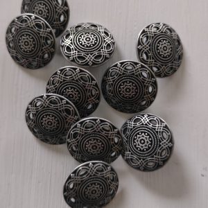 Metallinapit